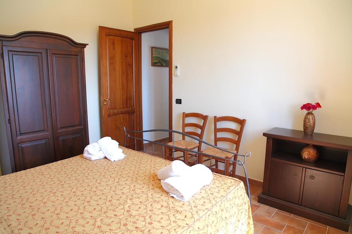 Sikelios Apartments Cefalu Bagian luar foto