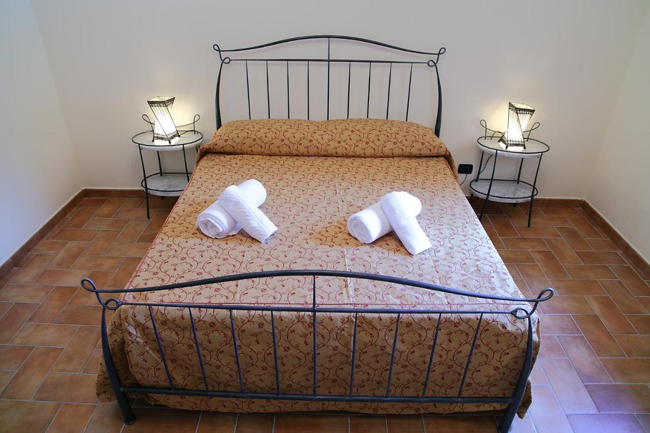 Sikelios Apartments Cefalu Bagian luar foto