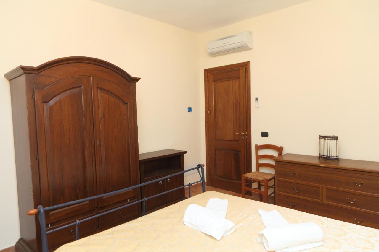 Sikelios Apartments Cefalu Bagian luar foto