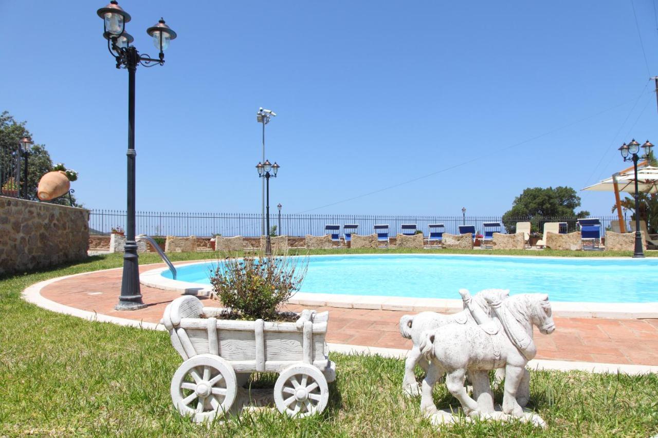 Sikelios Apartments Cefalu Bagian luar foto