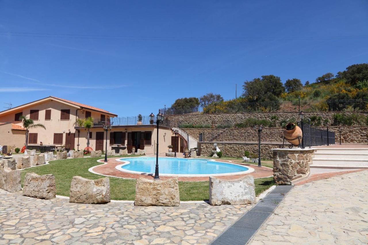 Sikelios Apartments Cefalu Bagian luar foto