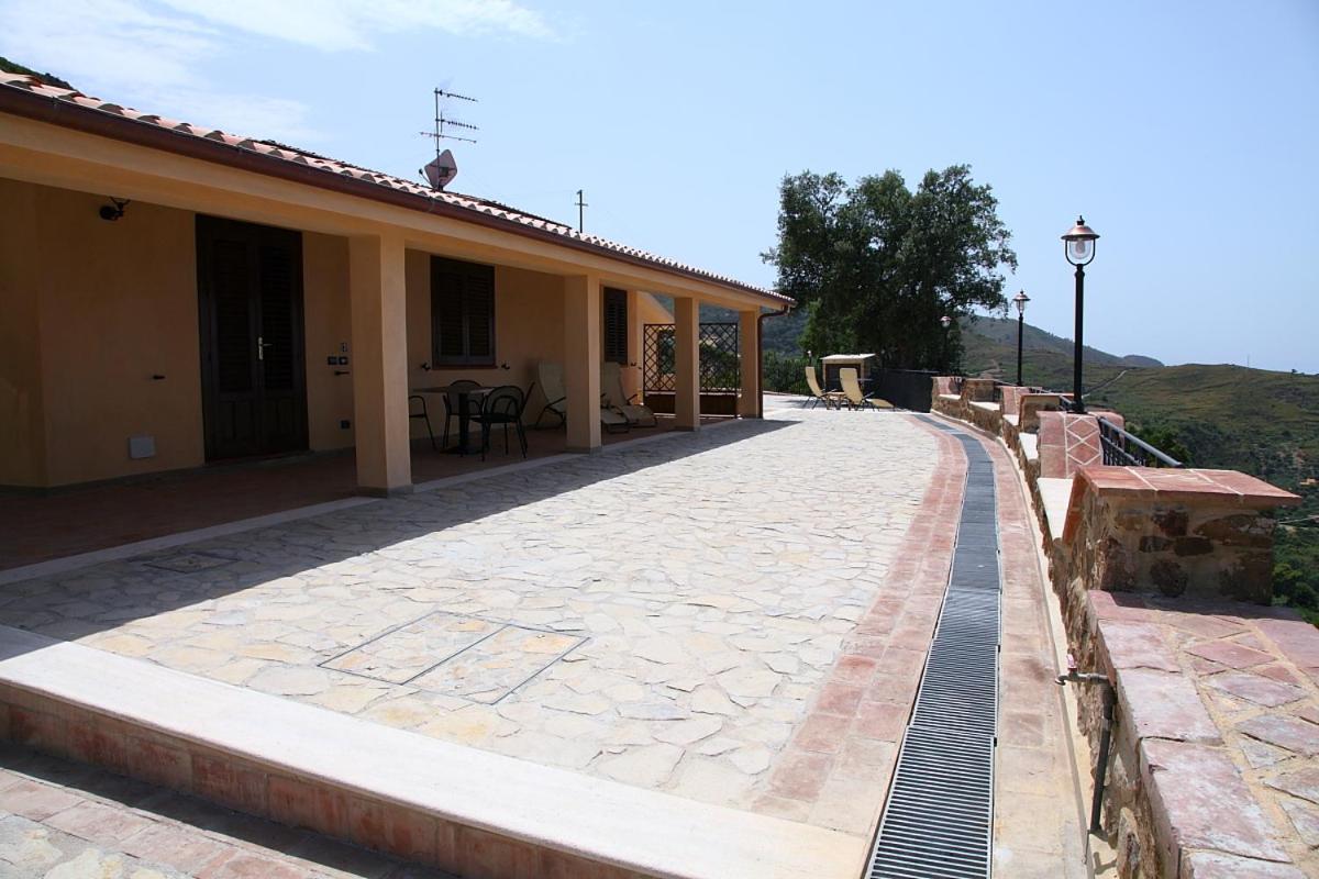 Sikelios Apartments Cefalu Bagian luar foto